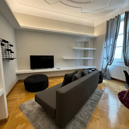 Casa Nel Vicolo - Duomo Di E 20 Min Da Loreto Appartamento