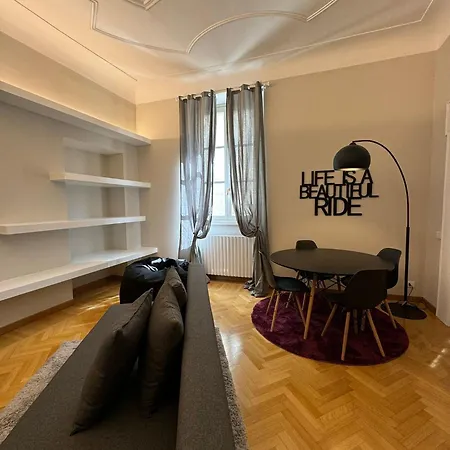 Апартаменты Casa Nel Vicolo - Duomo Di E 20 Min Da Loreto Озимо